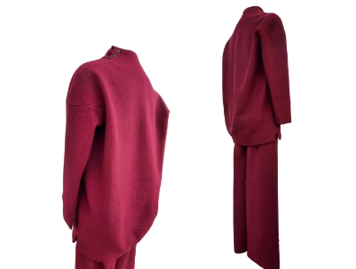Pullover Edda Edda in Rouge von hinten und mit Hose